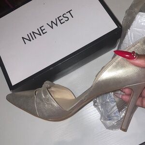 NINE WEST Gold Trisha Pointed Toe Stiletto Leather Pumps